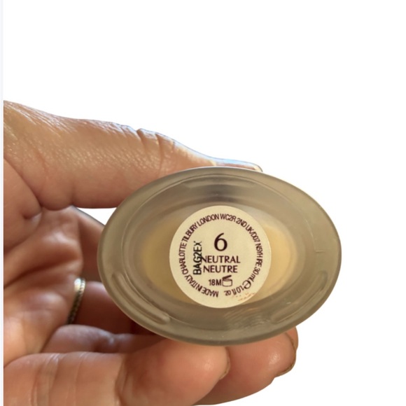 Charlotte Tilbury Airbrush Flawless Foundation - Tan - Picture 2 of 2